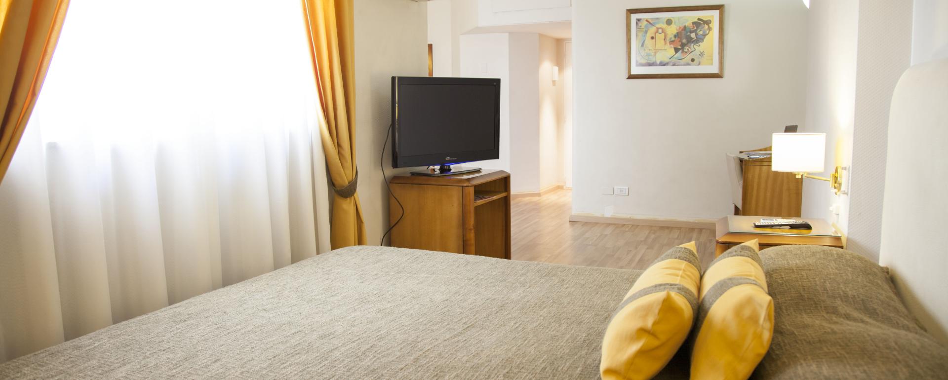 Hotel Tritone